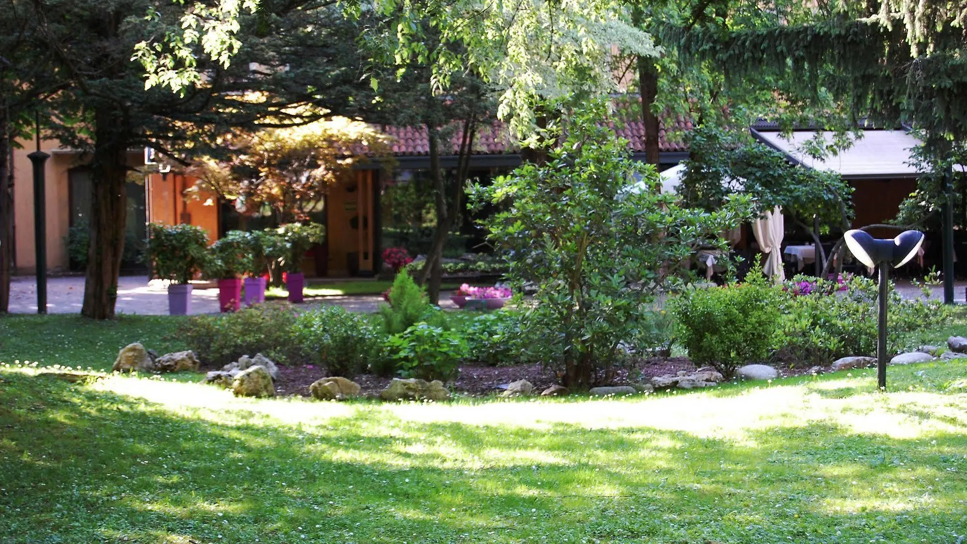 Albergo Ristorante Sant'Eustorgio Arcore 3*,  Italy